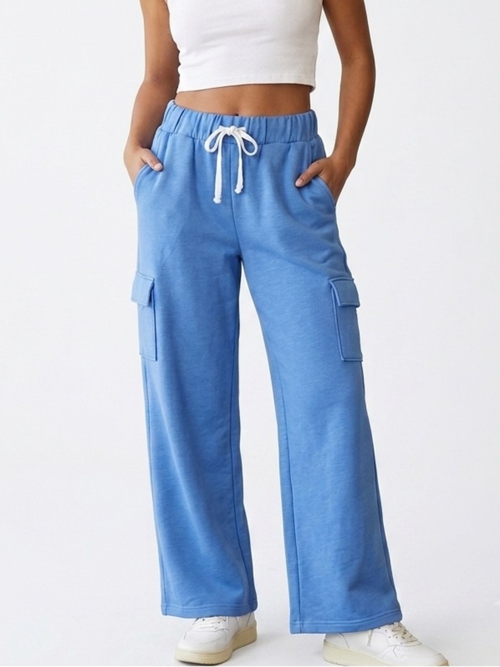 Katie J NYC Sky Blue Wide-Leg Cargo Joggers M